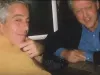 Bill Clinton neve több mint 50 alkalommal szerepel a szerkesztett Epstein-iratokban