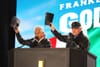 Nézzék, kivel futott össze Franklin Graham a repülőtéren