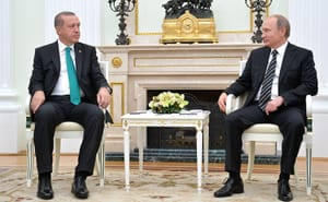 Erdogan békítené Putyint és Zelenszkijt?