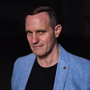 Költészet a háború árnyékában - interjú Pajor Tamással