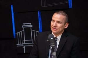 Írásos bizonyítékai vannak Toroczkainak arról, hogy ellenzéki ek miatt tiltotta a facebook