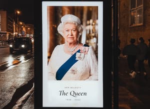 Egy jóslatról szóló könyv lett bestseller II. Erzsébet halála után