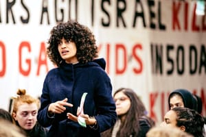 Távozott brit egyetemi állásából a terroristákat támogató gázai professzor