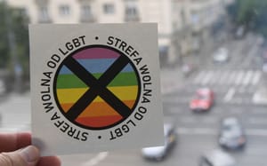 Meghátrált egy lengyel kisváros: átírták az LGBTQ propagandát korlátozó törvényüket