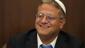 Az izraeli nemzetbiztonsági miniszter elutasítva a palesztin fenyegetéseket ellátogatott a Templom-hegyre