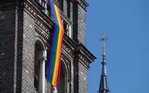 Norvég templomban tartanak LMBTQ művészeti kiállítást