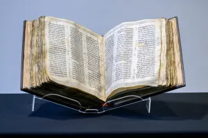 Aukciós rekordokat dönthet majd a legrégebbi, majdnem teljes héber Biblia