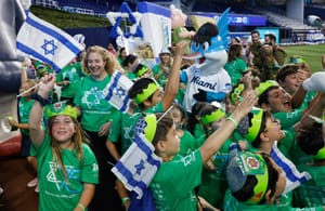 Videó: Így ünnepelt közel hatezer zsidó gyermek Miamiban