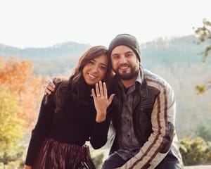 Felhagyott a boszorkánysággal, most tömegek követik a példáját