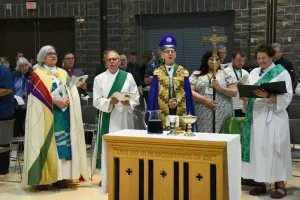 Hivatalos áldása van a nemváltásra a Kanadai Anglikán Egyháznak