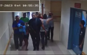 Újabb bizonyíték: A Hamász a Sifa kórházba vitt túszokat