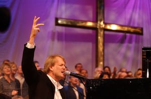 "Az ördög az elmédet akarja"- díjnyertes zongorista a rákkal való küzdelméről