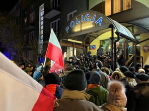 Polgárháborús hangulat alakult ki Lengyelországban