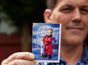 Szívszorító: egy édesapa harca a kiskorú fia tartós sterilizálása ellen