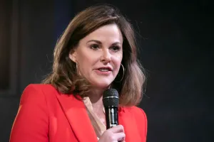 "Izraelben nagyobb biztonságban lesznek a fiaim" - a Szentföldre utazik a CNN egykori műsorvezetője