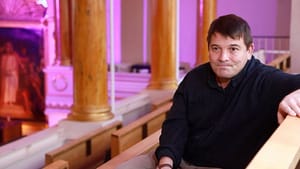 "Naiv voltam" - ismert vezető távozott az anglikán egyháztól