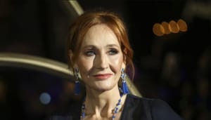 Skócia: J.K. Rowling is tiltakozik az új gyűlölet-bűncselekmény törvény ellen