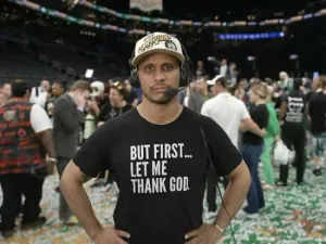 "Először hadd adjak hálát Istennek" - kamerák előtt sem szégyelli hitét a Boston Celtics edzője