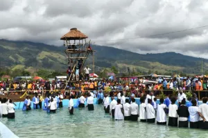 Nem semmi: több mint 300 ezren keresztelkedtek meg Pápua Új-Guineában