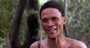 Kevesen tudják: halála előtt nem sokkal megtért Az istenek a fejükre estek főszereplője