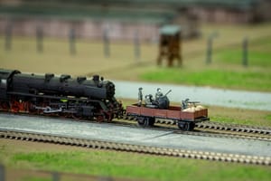 Képek: különleges utazó kiállítással mutatják be a holokauszt borzalmait