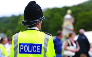 Anglia: rendőrtisztet vettek őrizetbe Hamász-támogatás gyanújával