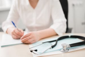 Döbbenet: Istenre hivatkozva javasolt eutanáziát egy kanadai orvos