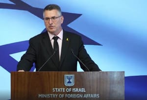 Amszterdam: 2000 izraelit menekítettek ki a hétvégén a támadás után