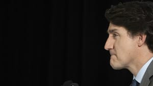 Belső konfliktusokra hivatkozva lemondott a kanadai minisztertelnök