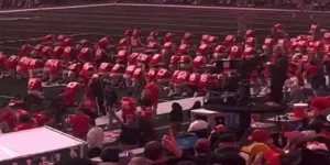 Amerikai futball: térdre borulva imádkoztak az Ohio State játékosai a döntőbe jutás előtt