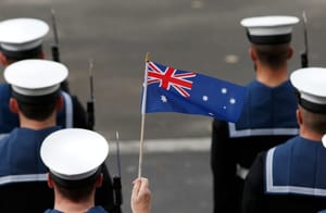 Zsidó származása miatt veszítheti el biztonsági engedélyét egy ausztrál tartalékos tiszt