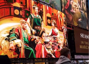 Bibliai szereplőkkel lett tele a Times Square: jön a népszerű keresztény sorozat új évada